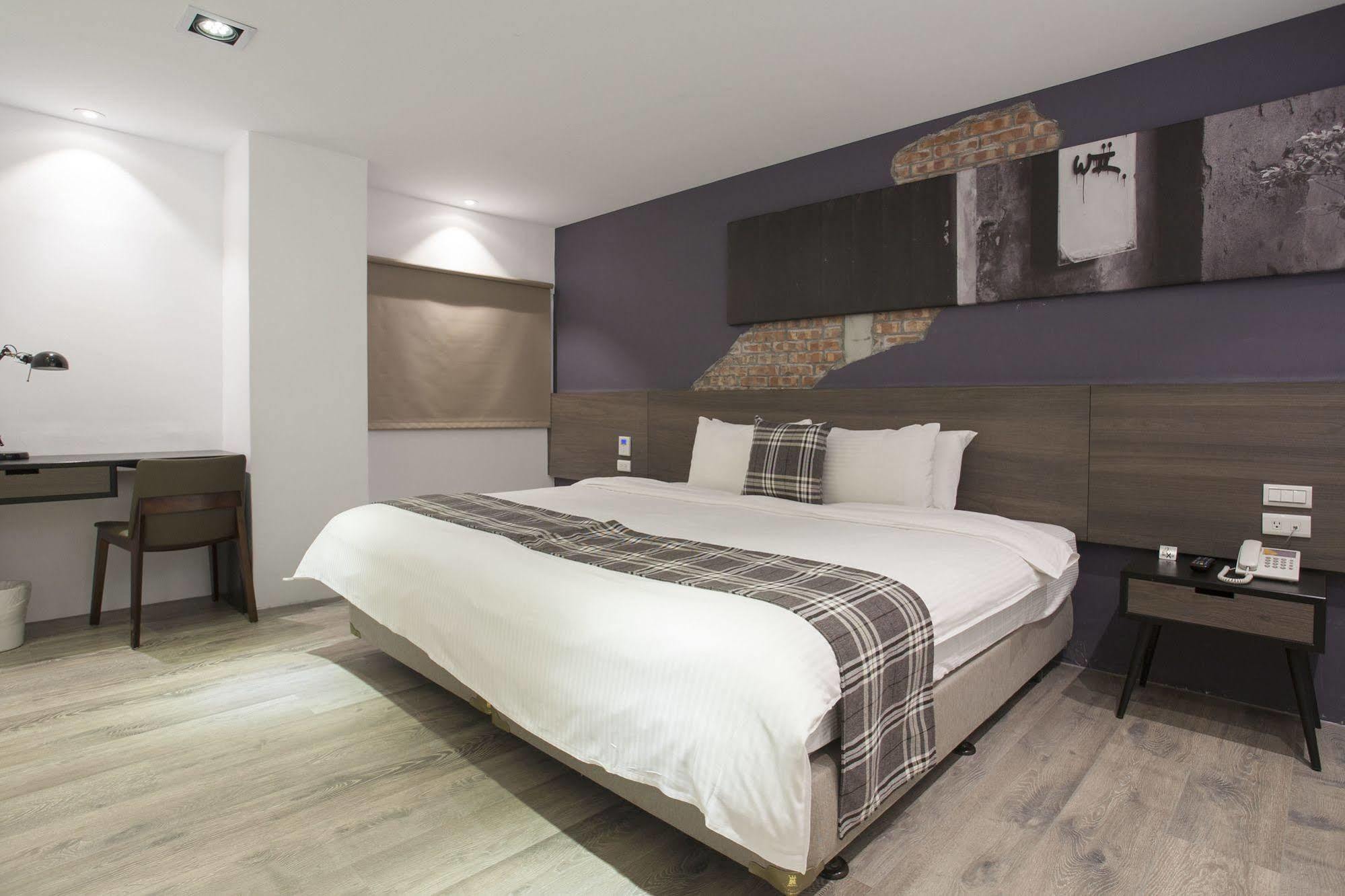 P&F Hotel Taichung Exterior foto