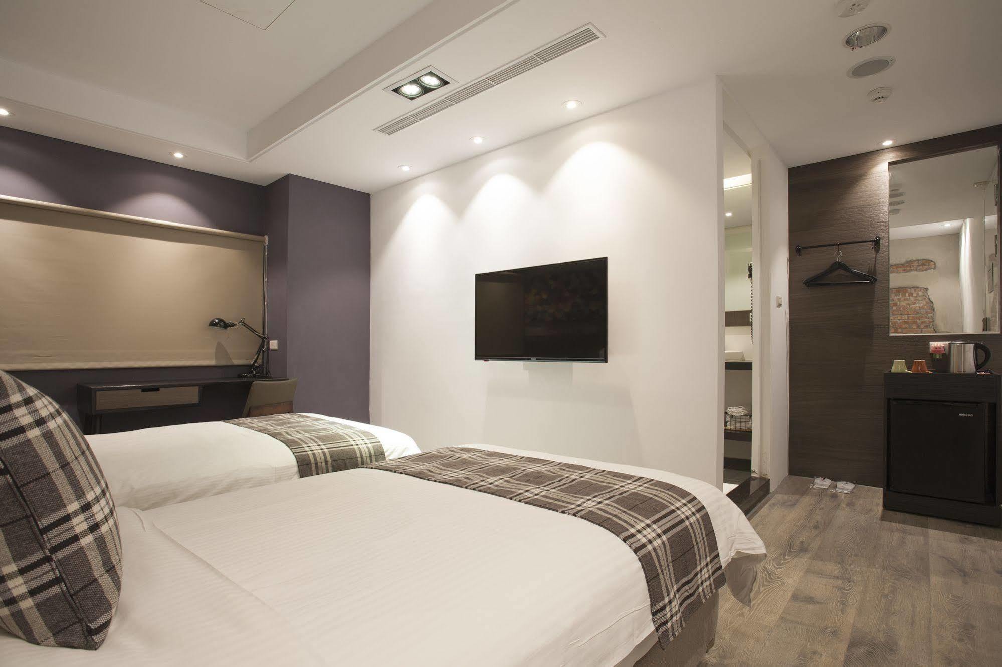 P&F Hotel Taichung Exterior foto